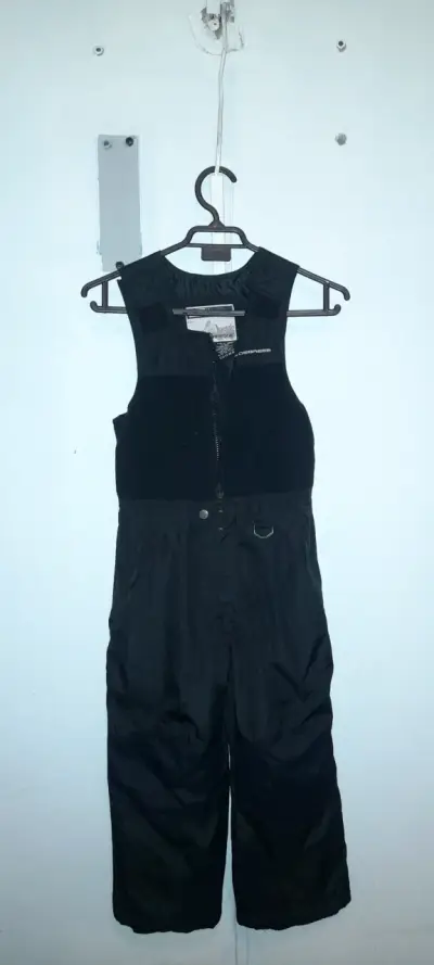 Overol negro para invierno - miniatura 1