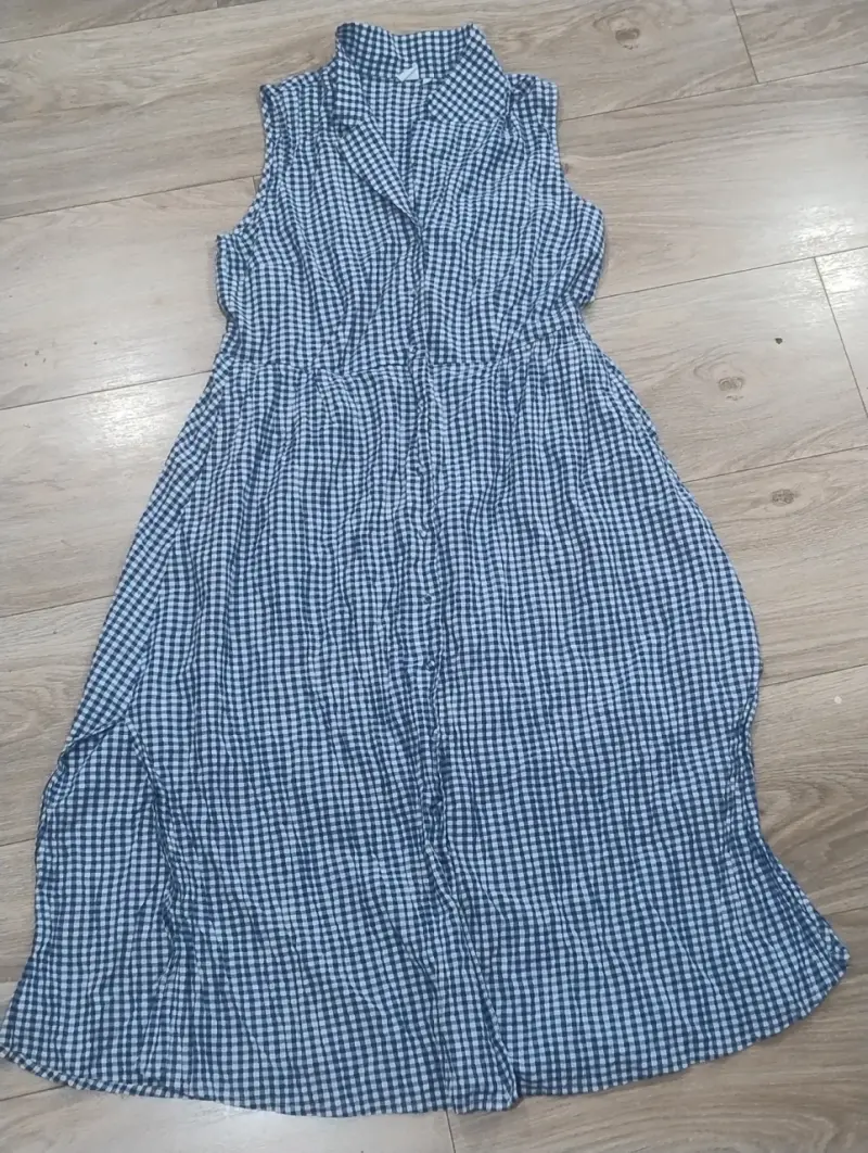 Vestido de cuadros azul sin mangas