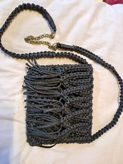 Carteras colgantes y de mano - miniatura 1