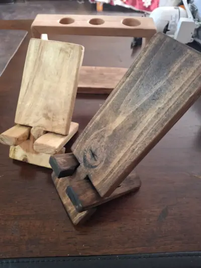 Soportes de madera para celular - miniatura 1