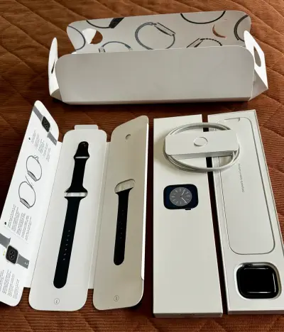 Apple Watch Series 8 41mm GPS + 91% batería - miniatura 1