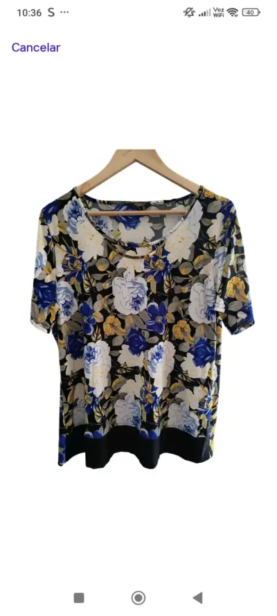 Polera floreada multicolor - miniatura 1
