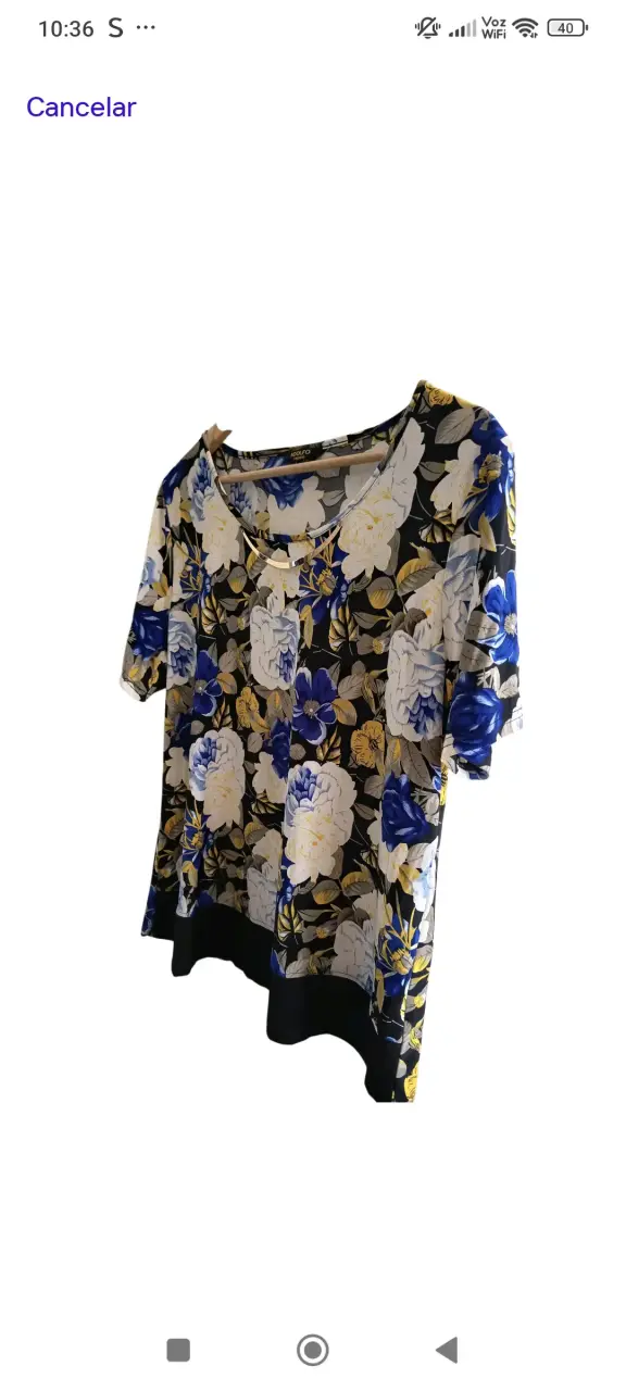 Polera floreada multicolor - 3