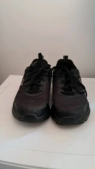 Zapatillas deportivas negras - miniatura 1