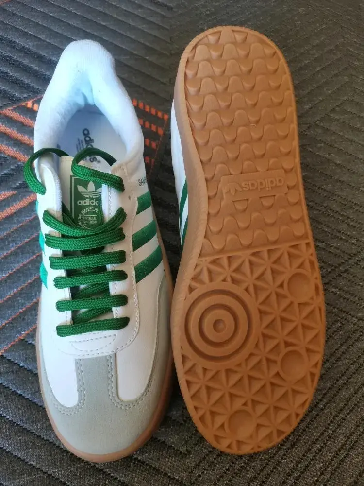 Zapatillas deportivas blancas y verdes - 3