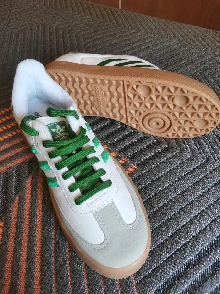 Zapatillas deportivas blancas y verdes - 4