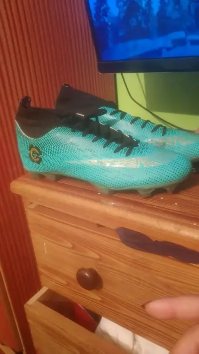 Zapatos de fútbol turquesas - miniatura 2