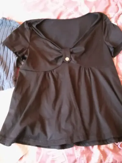 Dos blusas estilo casual - miniatura 3