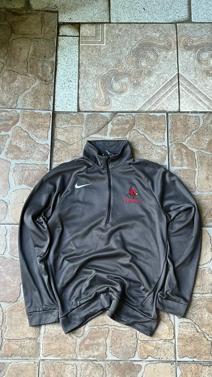 Poleron deportivo nike talla S - 1