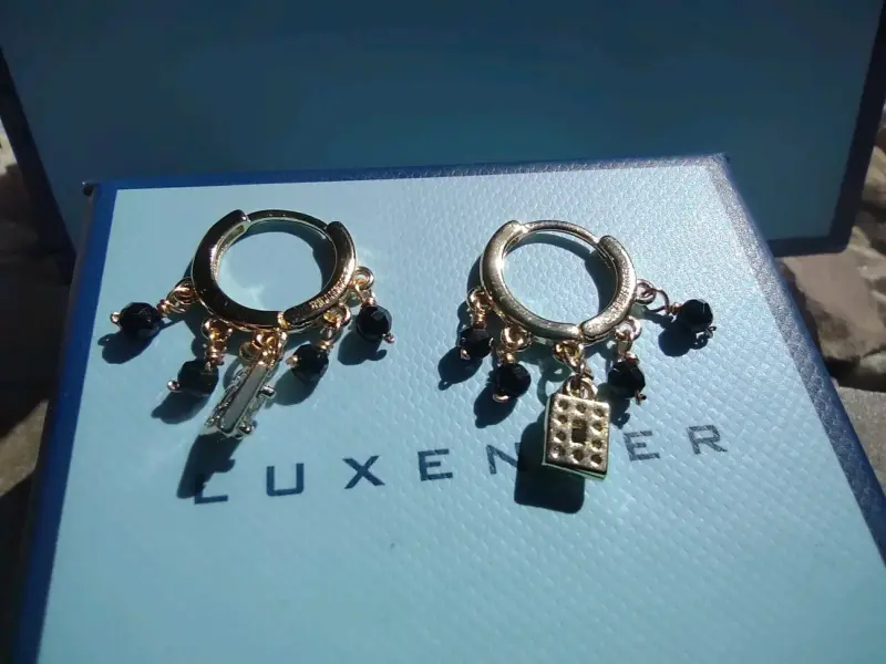 Aros dorados con colgantes Luxenter - 2