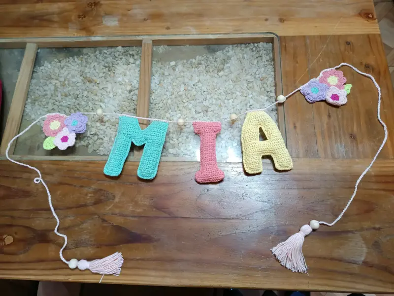 Guirnalda tejida personalizada