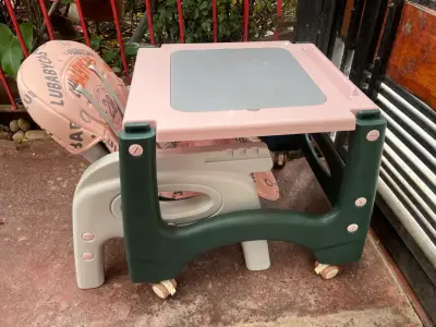 Silla de comer para bebé rosa - miniatura 3
