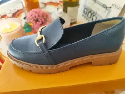 Zapatos tipo mocasín azul - miniatura 1