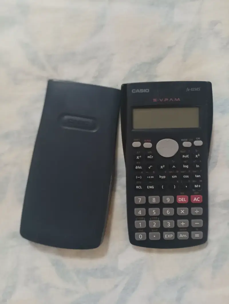 Calculadora científica Casio fx-82MS - 3