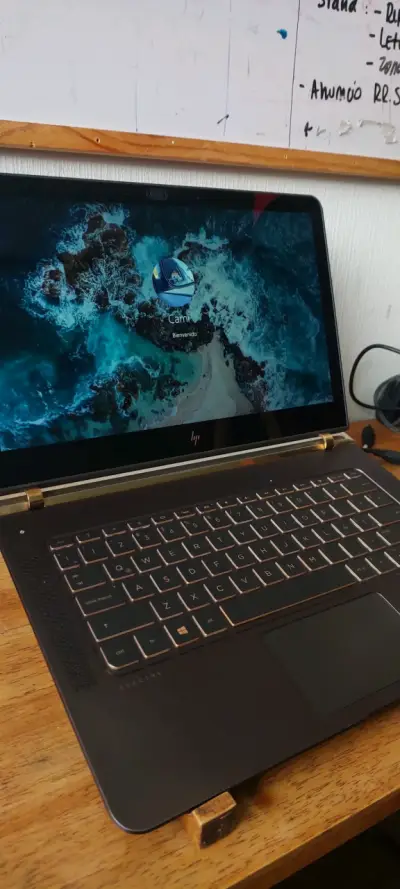 Notebook HP Spectre (Lila oscuro con dorado) - miniatura 1