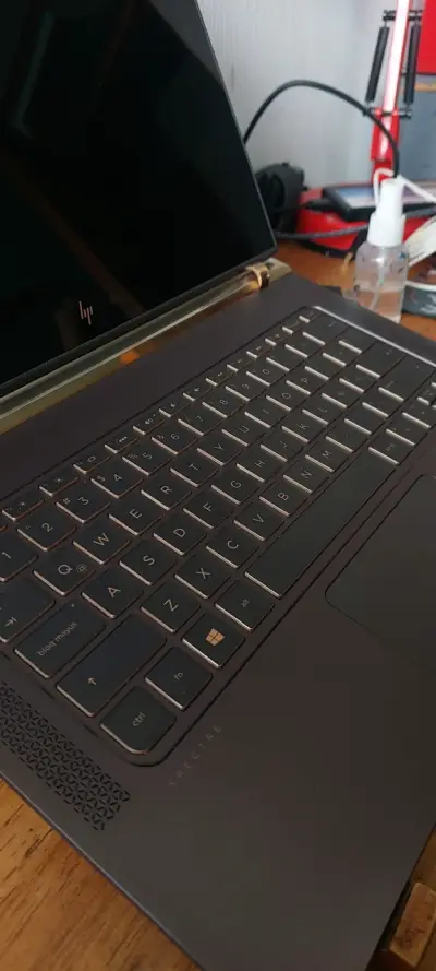 Notebook HP Spectre (Lila oscuro con dorado) - miniatura 3