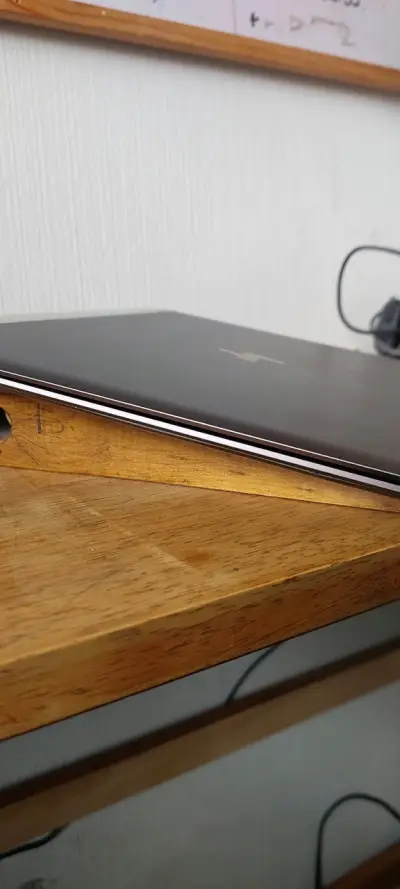 Notebook HP Spectre (Lila oscuro con dorado) - miniatura 6