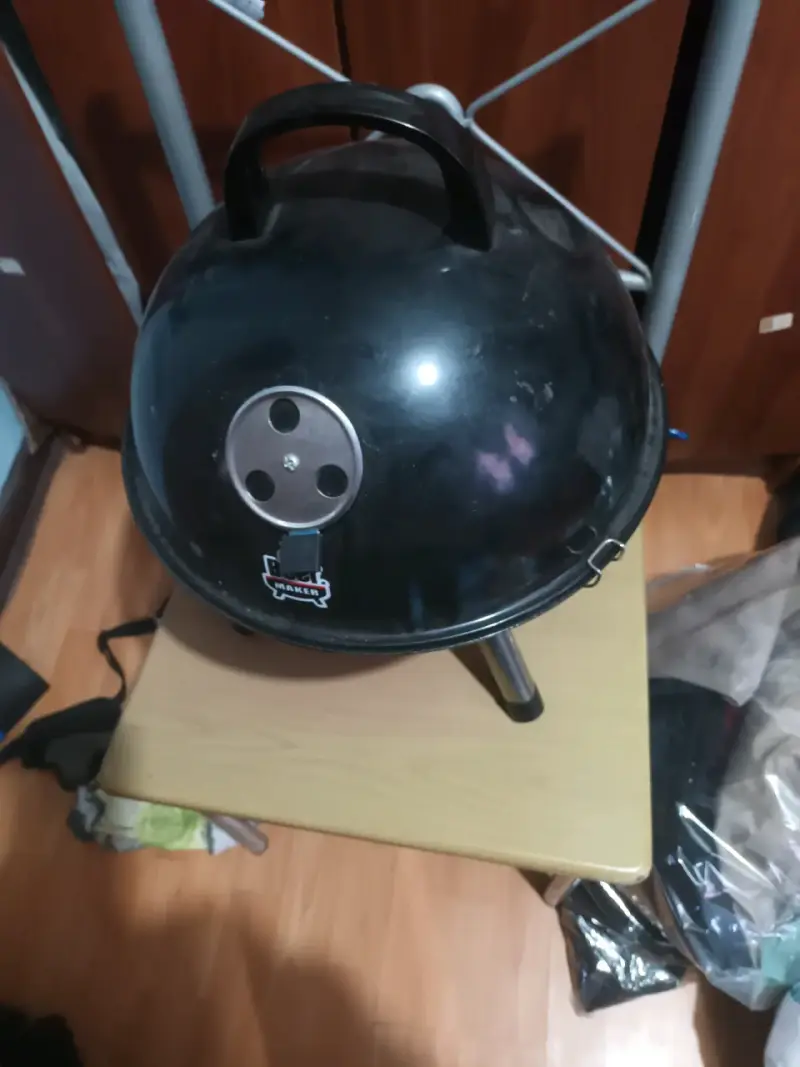 Parrilla portátil negra