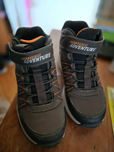 Botas Skechers Adventure Marrón - miniatura 1