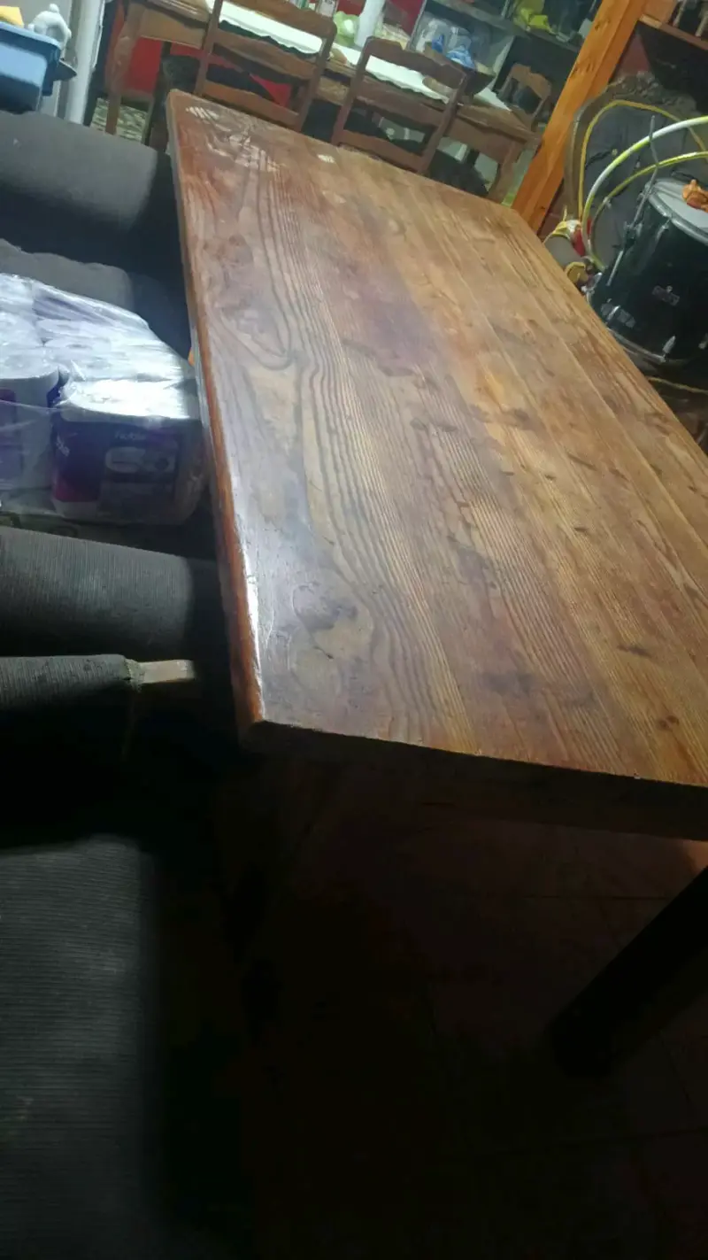 Mesa de madera rústica grande - 2