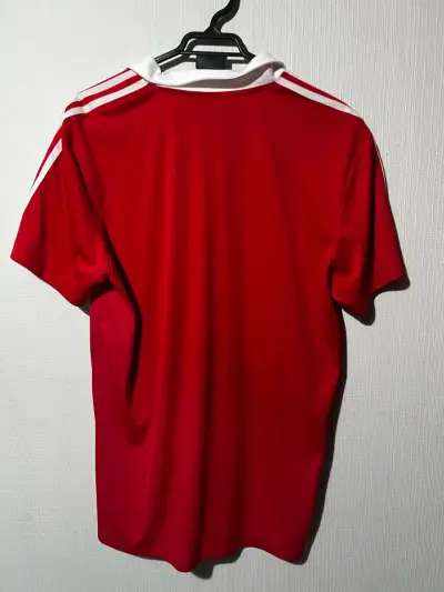Camiseta roja Adidas vintage - miniatura 2