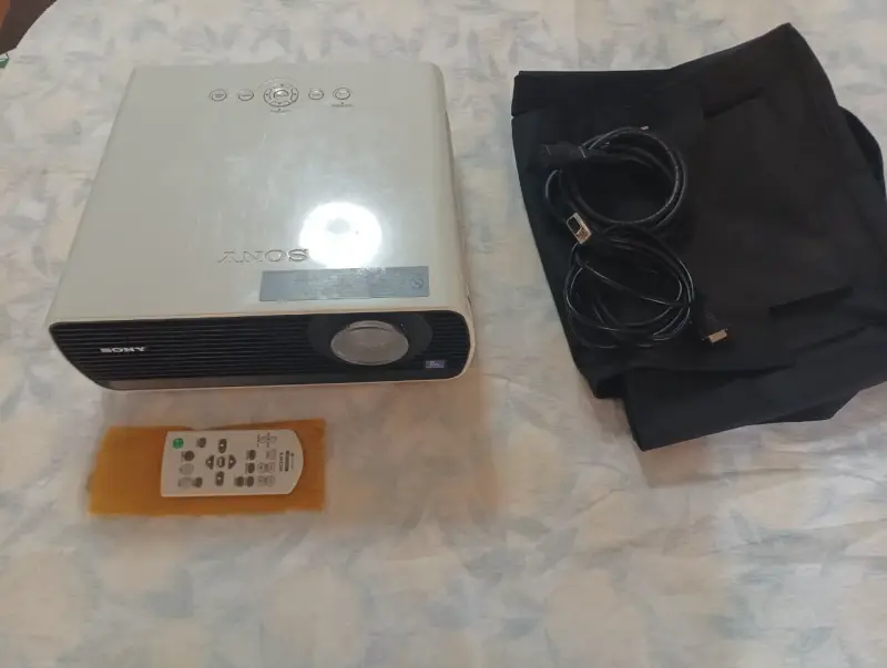 Proyector SONY VPL-EX100 (XGA)
