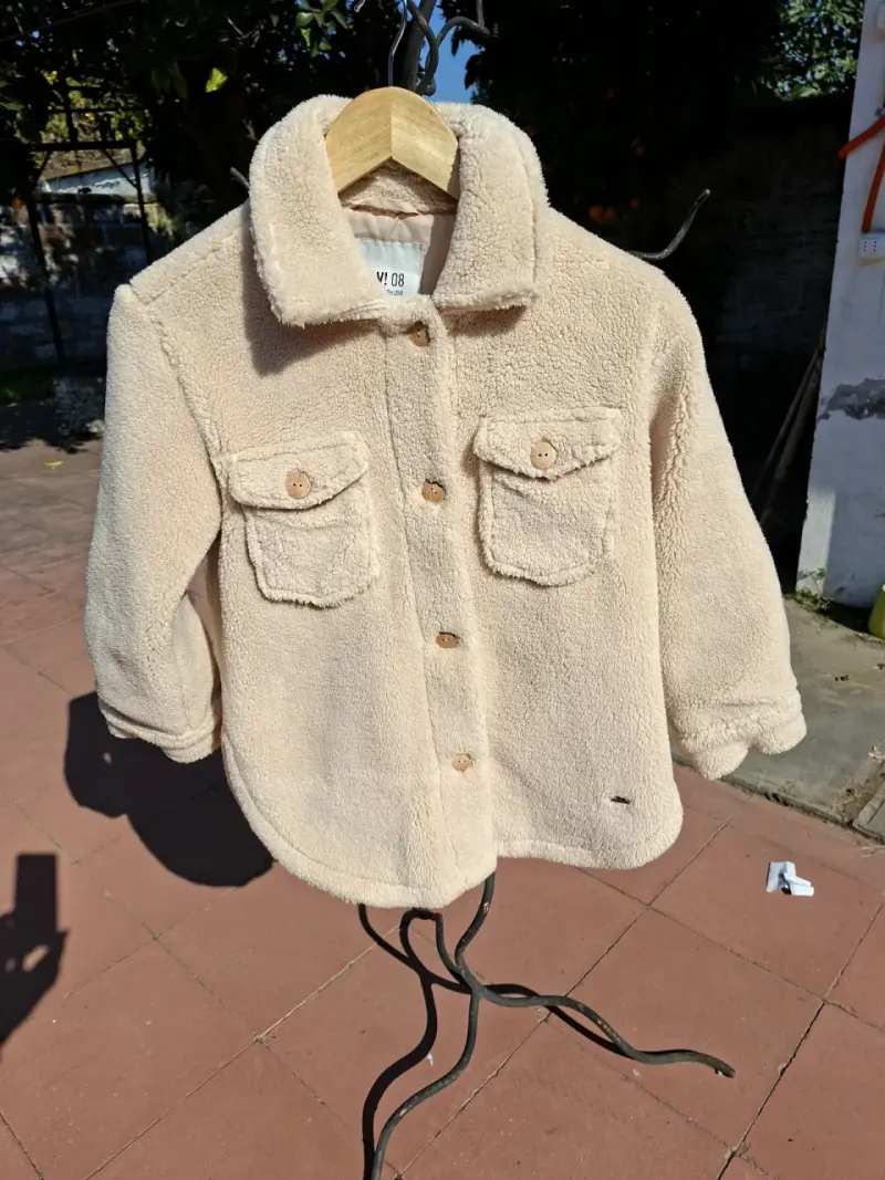 Chaqueta de felpa beige