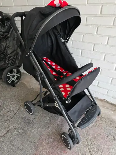 Coche minnie de bebé tipo maleta - miniatura 2