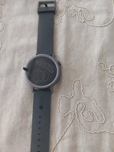Reloj inteligente negro - miniatura 6