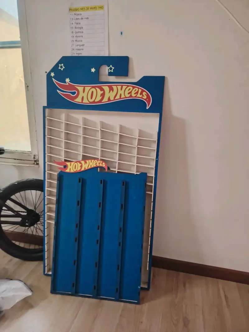Pista exhibidora Hot Wheels azul - 2