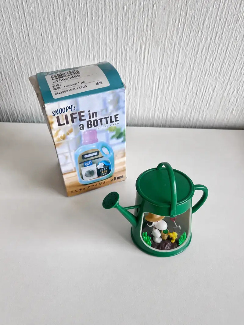 Miniatura Snoopy en regadera - 2