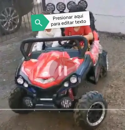 Auto eléctrico infantil rojo - miniatura 1