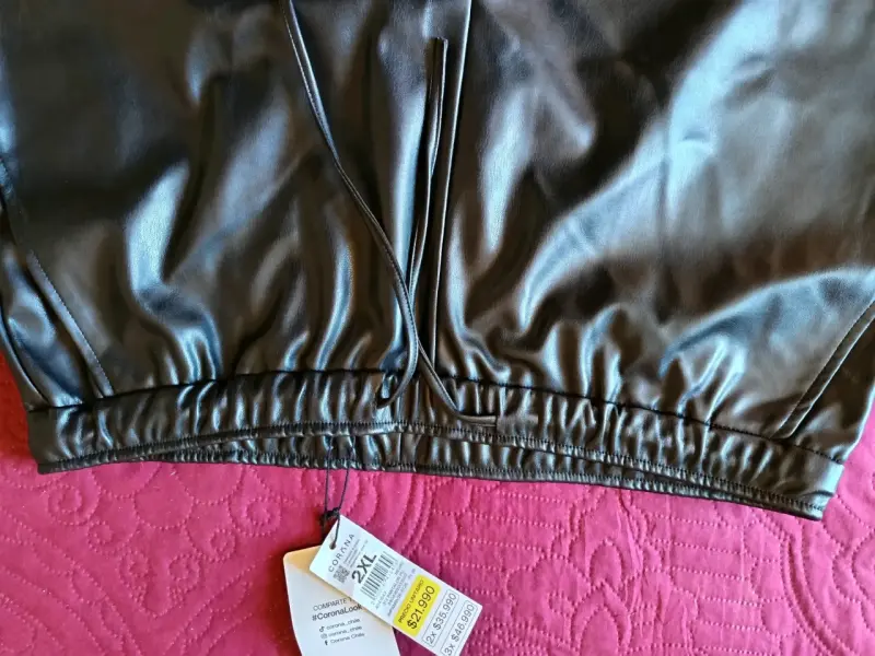 Pantalón cuerina 2XL - 2