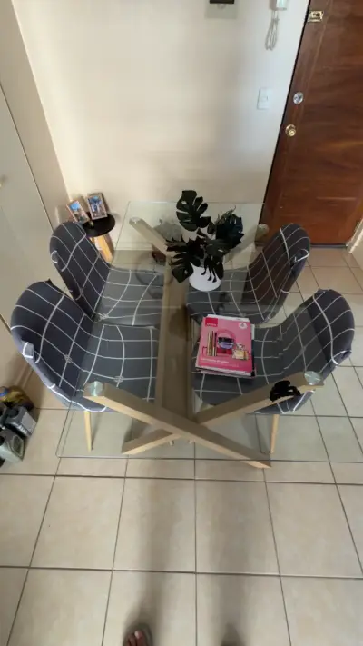 Mesa de comedor con vidrio - miniatura 3