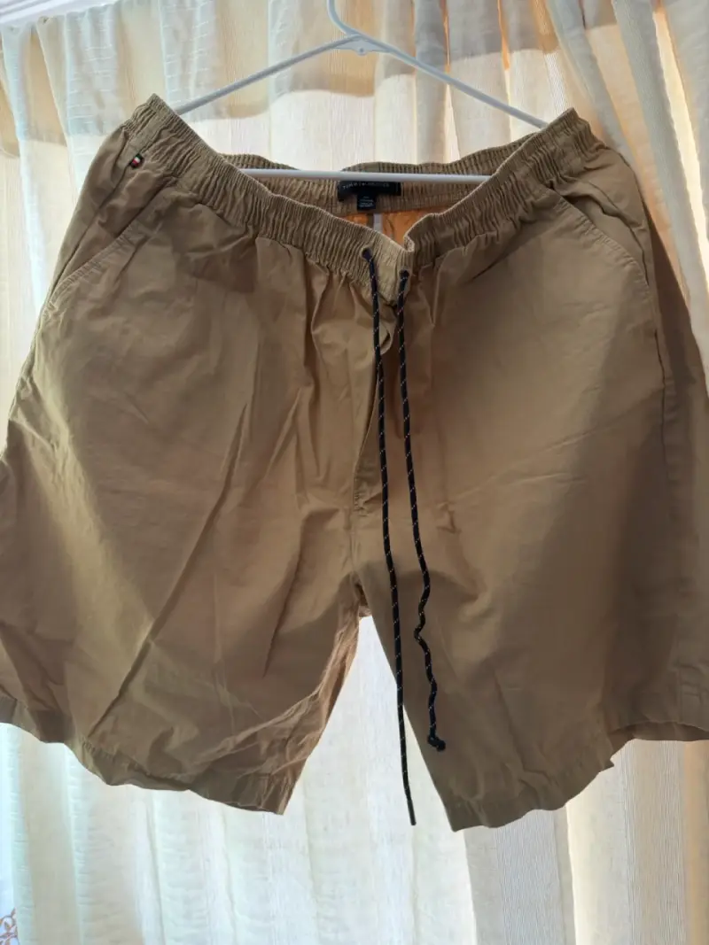 Shorts casuales beige