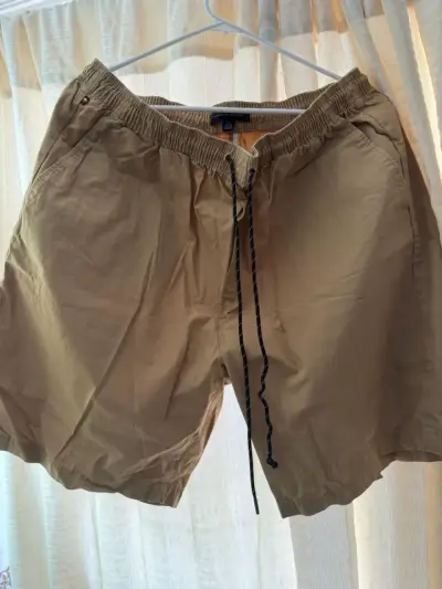 Shorts casuales beige - miniatura 1