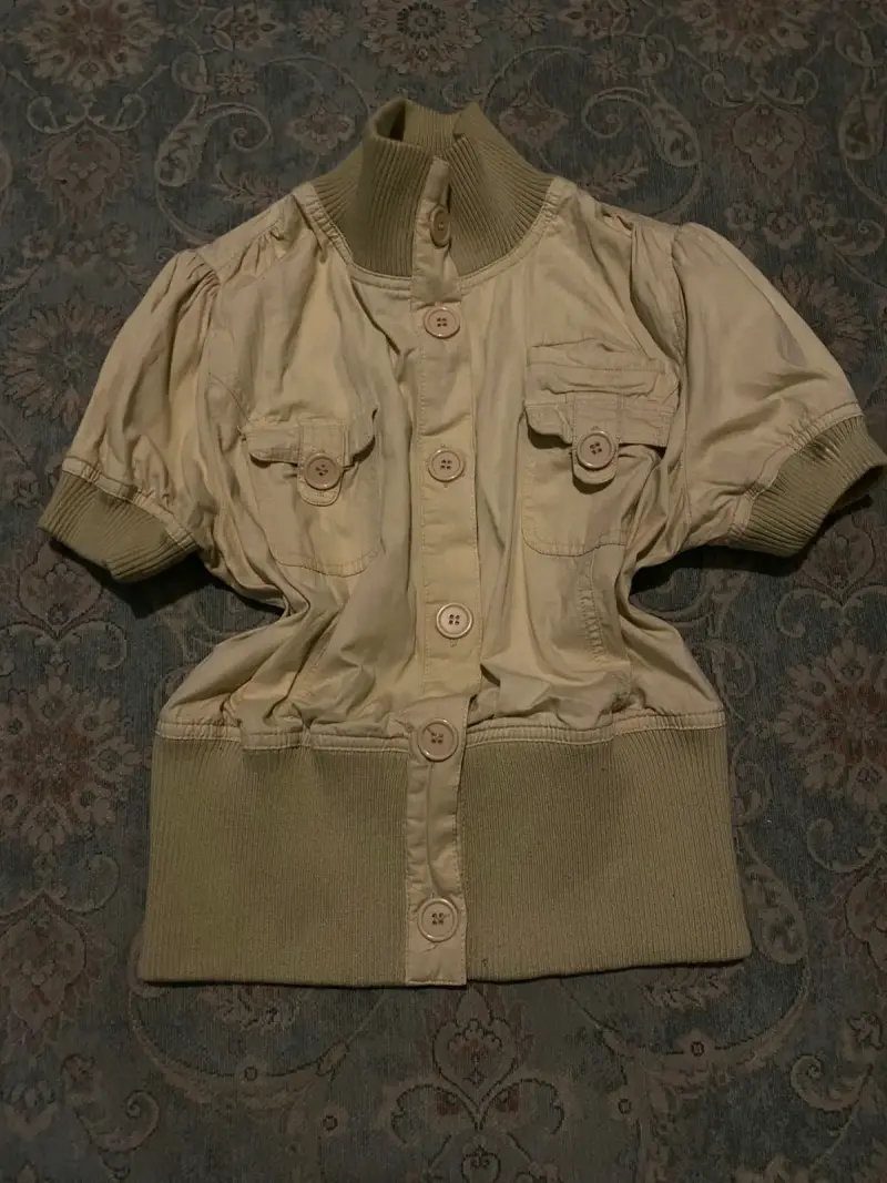 Blusa azul con encaje - 2