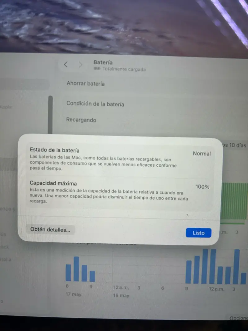 MacBook con cargador y cable - 6