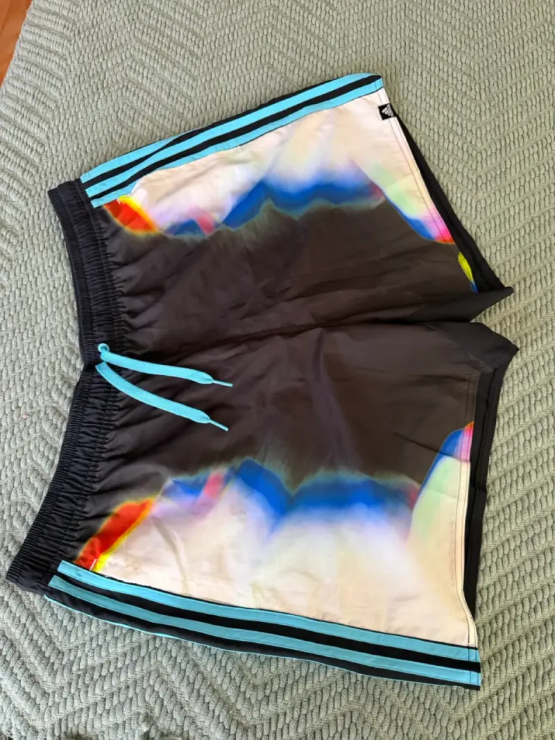 Shorts deportivos multicolor