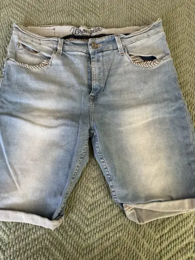 Shorts de mezclilla Wrangler - miniatura 1