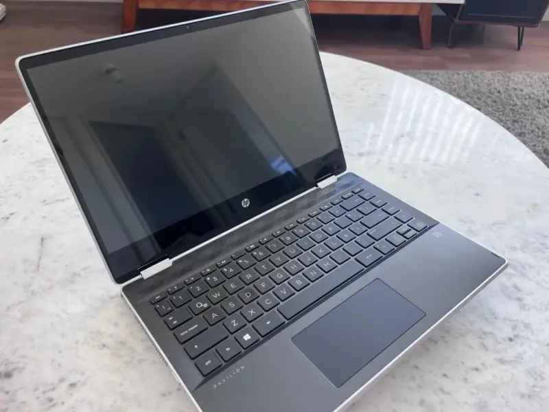 Notebook HP gris en buen estado - 3