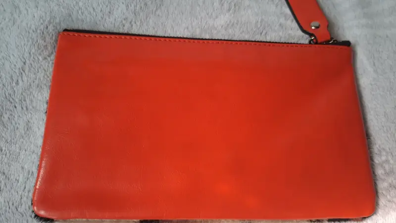 Clutch pelo natural animal print Bimba y Lola - 5