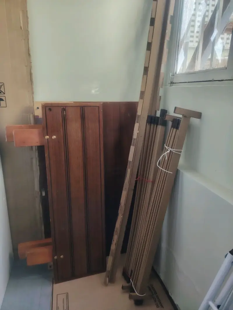 cama de madera y colchón - 2