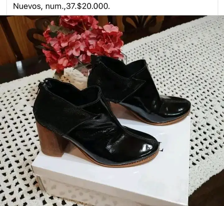 Botines negros con taco alto