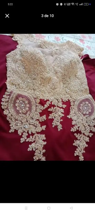 Vestido de noche con encaje plateado - miniatura 5