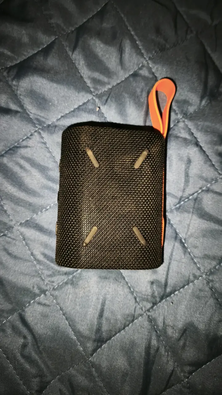 Parlante portátil Xiaomi negro - 2