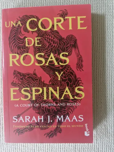 Libro 'Una corte de rosas y espinas' - miniatura 1