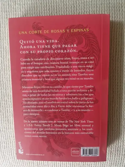 Libro 'Una corte de rosas y espinas' - miniatura 2