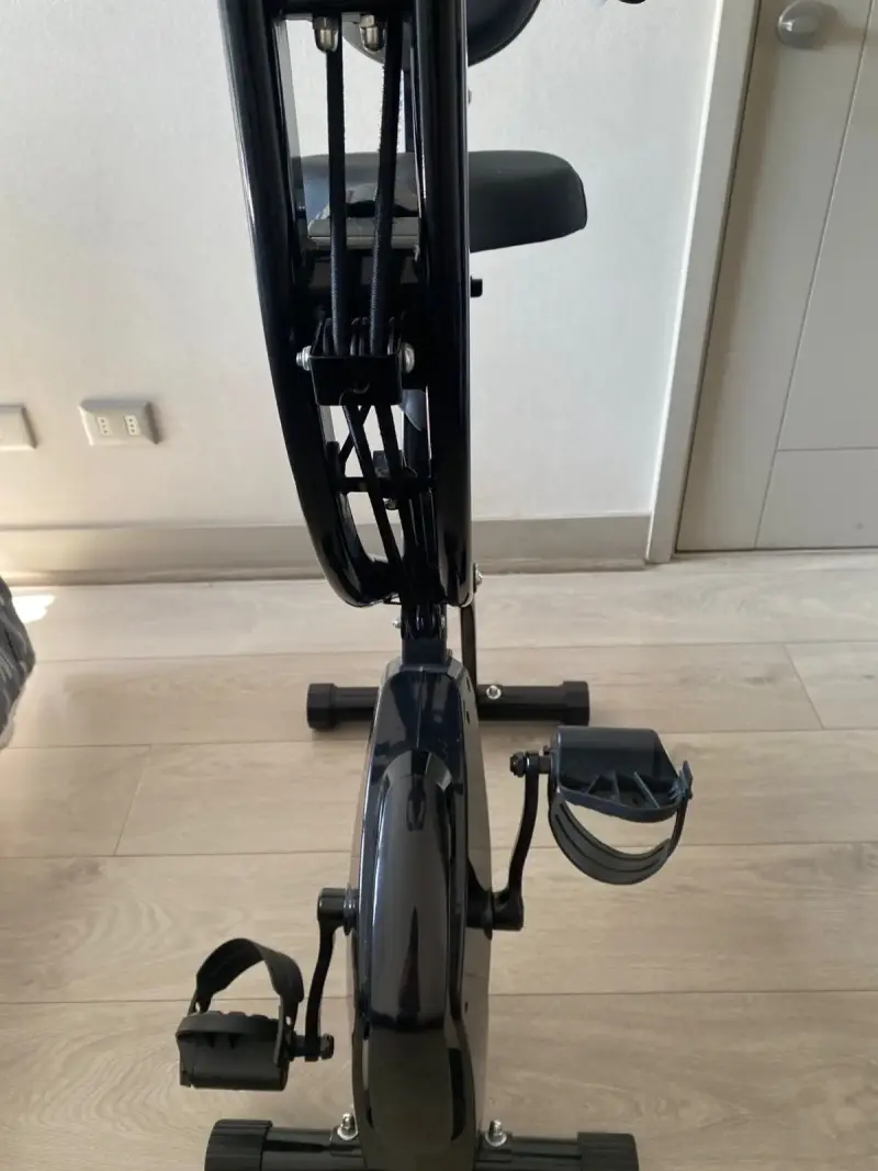 Bicicleta estática con monitor LCD - 6
