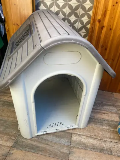 Casa para perro de plástico - miniatura 3